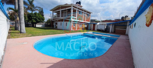 Casa En Renta En Fracc. Citlalin Con Amplio Jardín, Alberca Y Palapa
