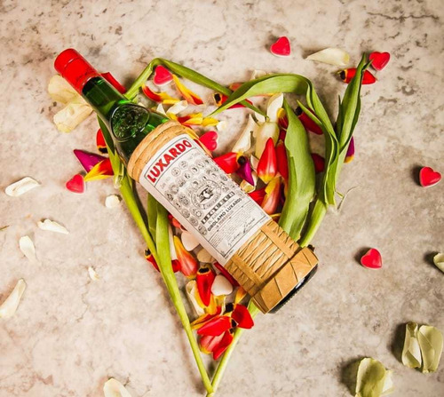 01 Un Licor Maraschino Luxardo - 750ml
