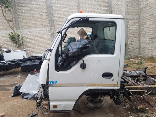 Imagen 2 de 4 de Isuzu Elf, Toyota Hino, Partes Refacciones