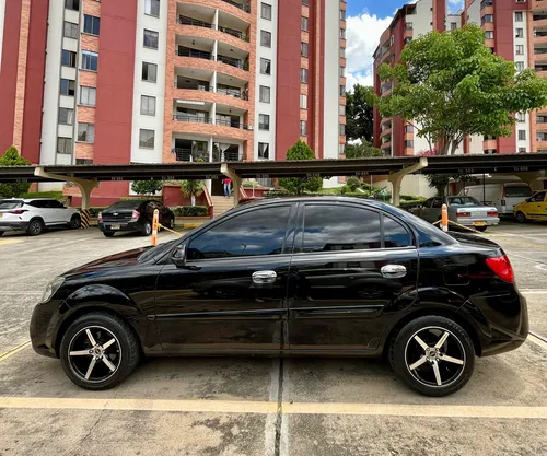 Kia Rio 1.4 Ex