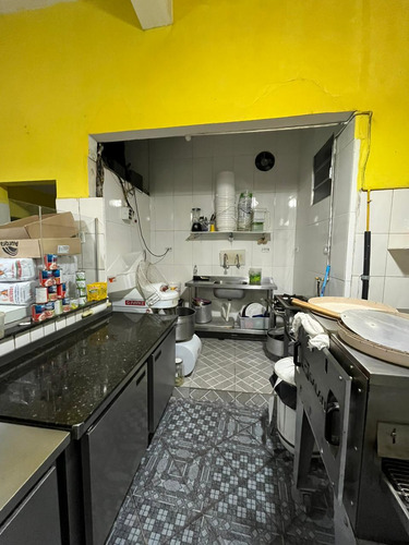 Pizzaria E Esfharia