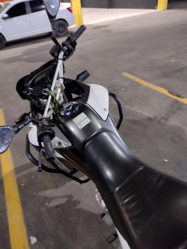 Imagem 7 de 10 de Honda Xre 2013