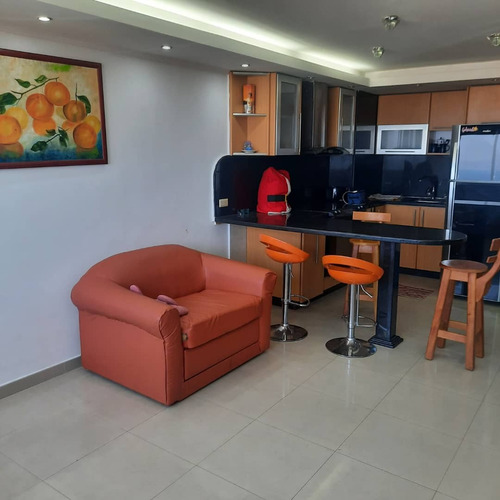 Apartamento En Venta En Club Parquemar La Guaira