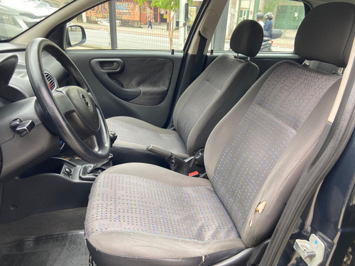 Chevrolet Corsa Sedan Maxx 1.4 8v 4p