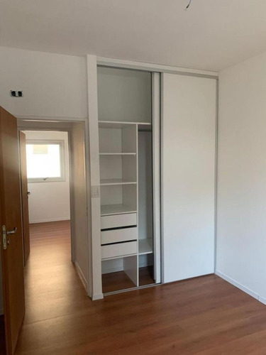 Imagen 16 de 30 de Casa Venta 2 Dormitorios 1 Baño 1 Cochera 108 Mts 2 Totales - La Plata