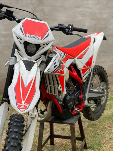 Imagen 2 de 6 de Beta 125 Rr