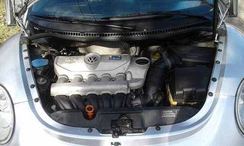 Imagen 6 de 17 de Volkswagen New Beetle 2.5 Sport 2008