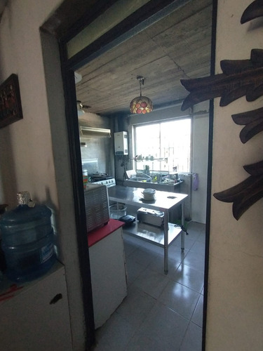 Casa De Dos Pisos En La Florida