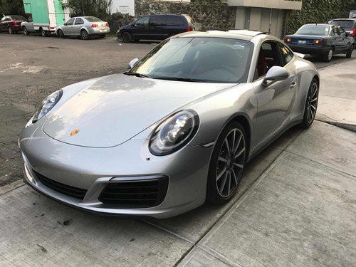 Porsche Carrera 4s