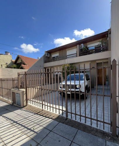 Casa En Venta En Flores