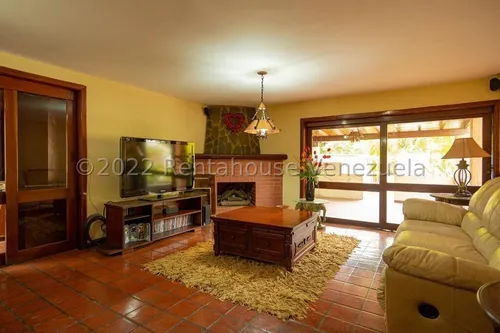 Casa En Venta Los Campitos Lp