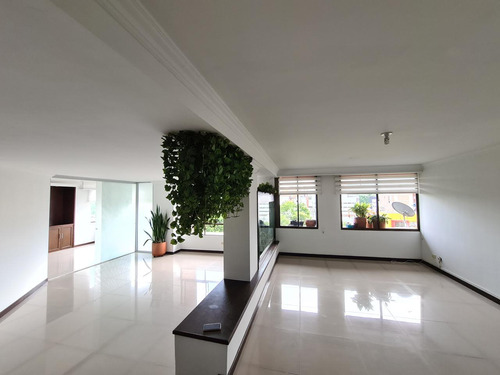 Venta Apartamento Los Cambulos, Sur De Cali 3. (j.p.w.).