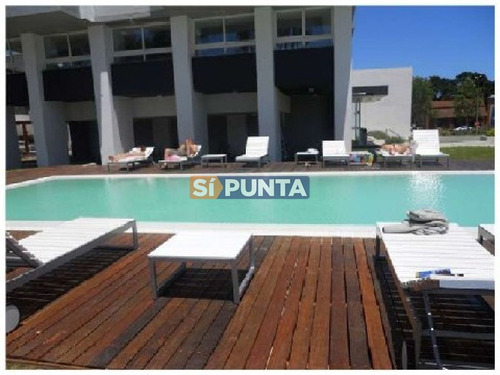 Imagen 6 de 9 de Apartamento En Alquiler Punta Del Este