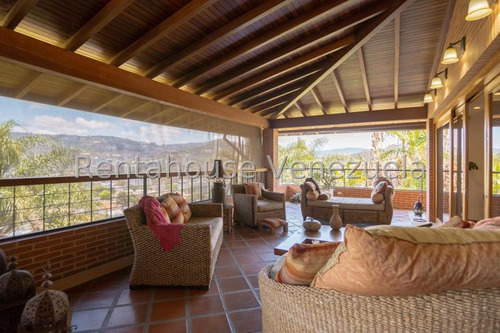 Hermoso Townhouse En Venta Con Todos Los Servicios En Caurimare