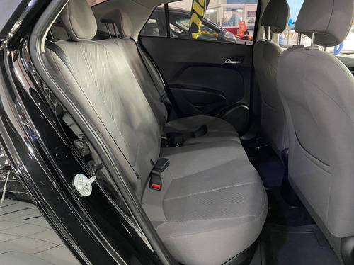Imagem 6 de 20 de Hyundai Hb20s 1.6 Comfort Plus 16v 2015