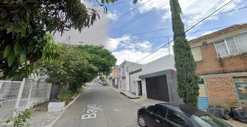 Venta De Casa, Bajio, De Las Juntas Ex, San Pedro Tlaquepaque Jalisco, Remate Bancario-jmjc89