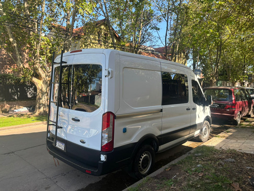 Ford Transit 2.2 Furgon Mediano 350m