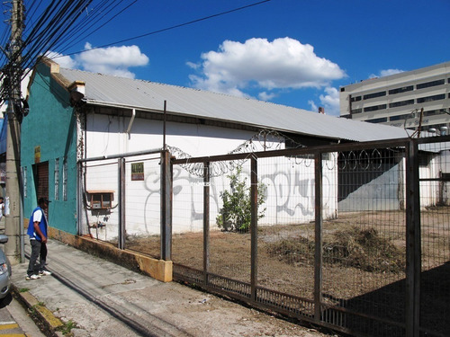 Imagem 11 de 15 de Galpão Com Patio No Centro - Gl00032 - 69556067