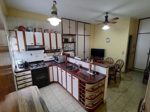Venta Casa 5 Ambientes Quincho Cochera 2 Autos