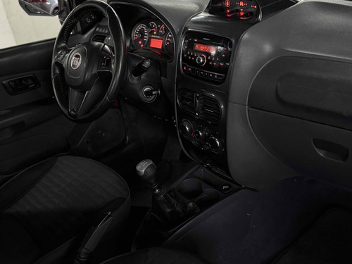 Fiat Strada 1.8 MPI ADVENTURE CD 16V FLEX 3P MANUAL