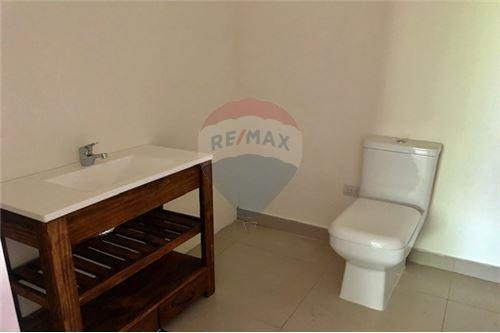 Casa/oficina Con Galpón Refaccionada San Isidro