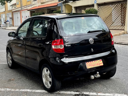 Imagem 5 de 12 de Volkswagen Fox City 1.0 8v (flex)