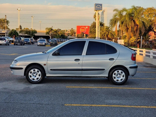 Imagen 3 de 15 de Renault Megane 1,9 Tdi - Impecable - Segundo Dueño - Pto