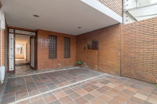 Casa En Venta En La Esmeralda. Cod V15539