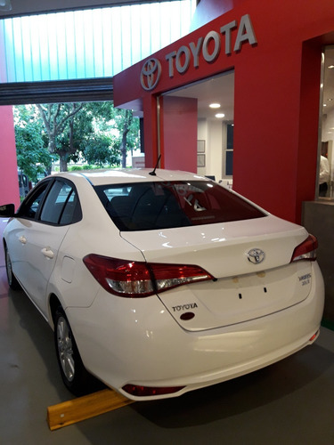 Toyota Yaris Xls Pack Cvt 1.5 4p