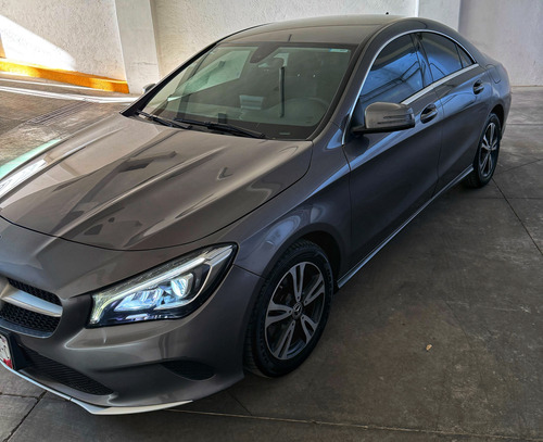 Mercedes-Benz Clase CLA 1.6 200 Cgi Sport At