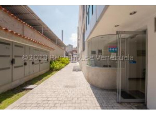 Imagen 26 de 30 de #23-28704 Hermoso Edificio Para Uso Comercial O De Empresa, En Los Ruices