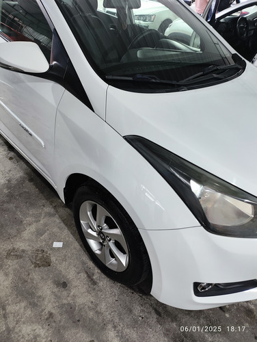 Hyundai HB20S 1.6 Comfort Style Flex Aut. 4p