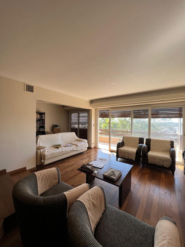 Venta. Departamento 3 Dormitorios. Vista Al Rio. Suite. Cochera. Baulera. Excelente Calidad. Retasado