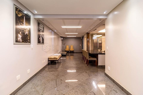 Imagem 5 de 30 de Asa Sul Shigs, Casa Com Elevador Para Carro, 358m², 4 Quartos Sendo 1 Suíte! Aceita Financiamento E Permuta. - Villa132659