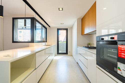 Departamento En Venta, Piso Exclusivo De 3 Dormitorios, Moreno 500 En Zona Rio, Centro De Rosario