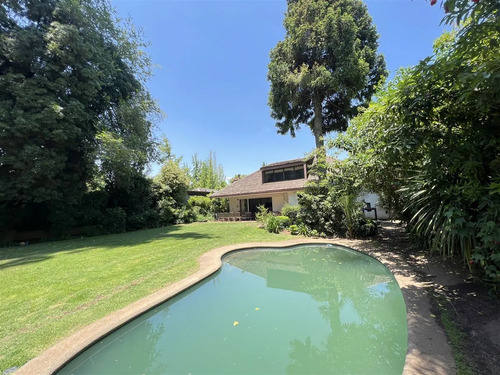 Venta Casa Con Terreno Grande 