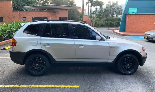 BMW X3 E83 2.5i MT