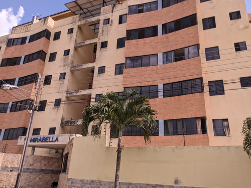 Apartamento En Rotafe, Naguanagua. Residencia Mirabella. (srosag-06)