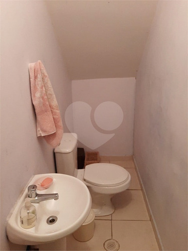 Imagem 14 de 25 de Você E Sua Familia Irão Morar Em Uma Charmosa Casa, Com Quintal, Em Um Bairro Maravilhoso. - Reo565323