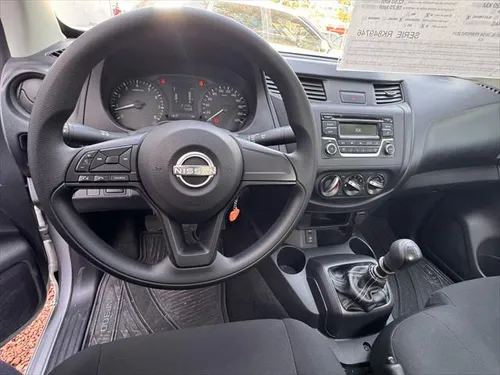 Nissan NP300 2.5 Chasis Mt