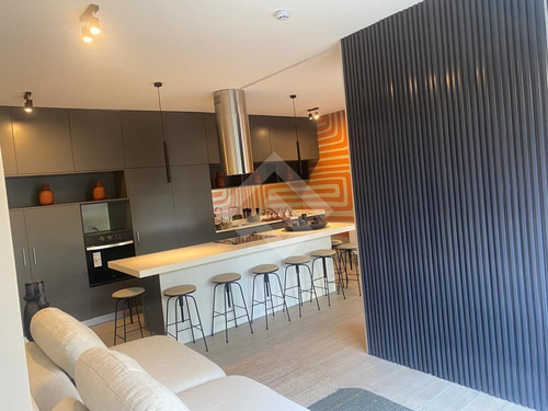Departamento En Venta De 3 Dorm. En Vitacura