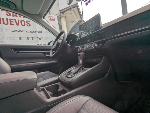 Honda CR-V 1.5 Touring At