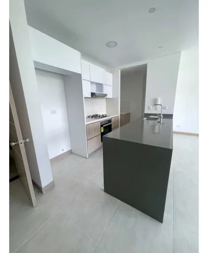 Alquilo Apartamento En C.r Portus 3.52- La Flora