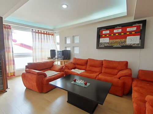 Casa En Condominio En Condominio De 3 Niveles, En La Colonia Contadero
