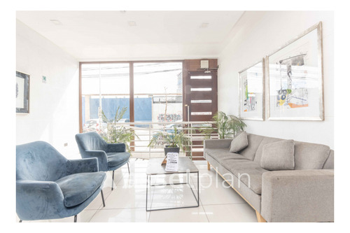 Imagen 16 de 24 de Edificio Carlos Pezoa Véliz- Vista Sur Piso 0