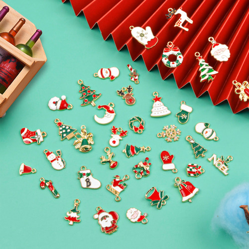 Colgantes, 38 Piezas De Abalorios Navideños, Varios Patrones