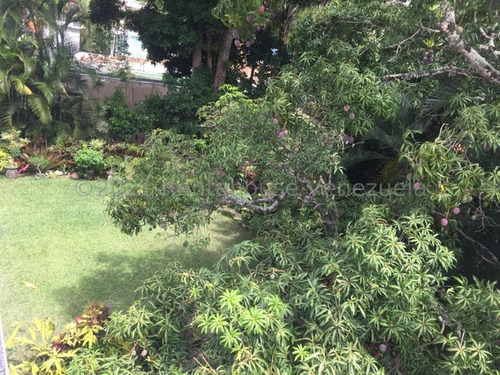Se Vende Casa En Prados Del Este Mls #24-23293