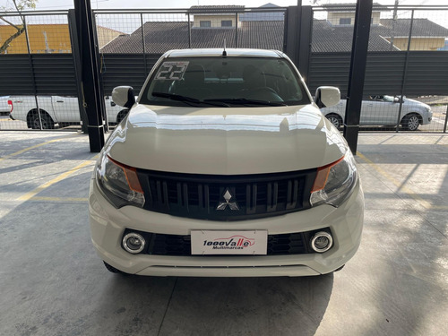 Mitsubishi L200 Triton Sport GL 4X4 2.4 16V Mivec Turbo Dies. Mec.