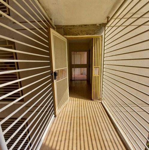 Imagen 8 de 14 de Feranando Perez Vende Apartamento En Piedras Pintada Mañongo Res 2014 Pla-1298