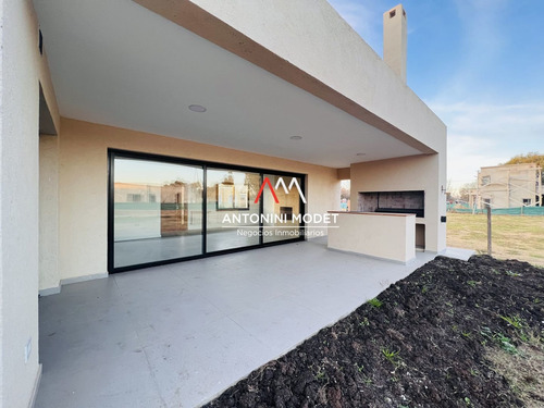 Imagen 7 de 18 de Antonini Modet - Casa En Alquiler En Santa Emilia